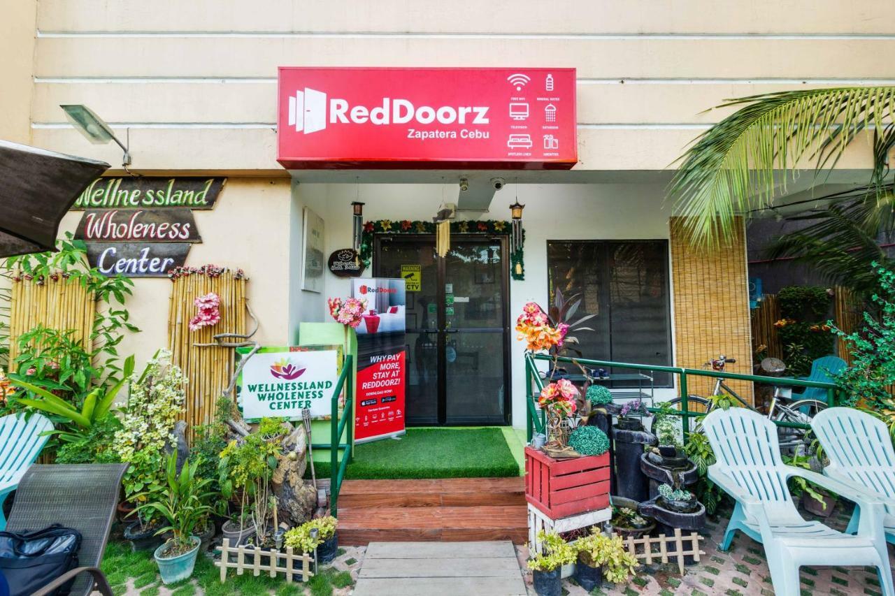 Отель Reddoorz @ Zapatera Себу Экстерьер фото